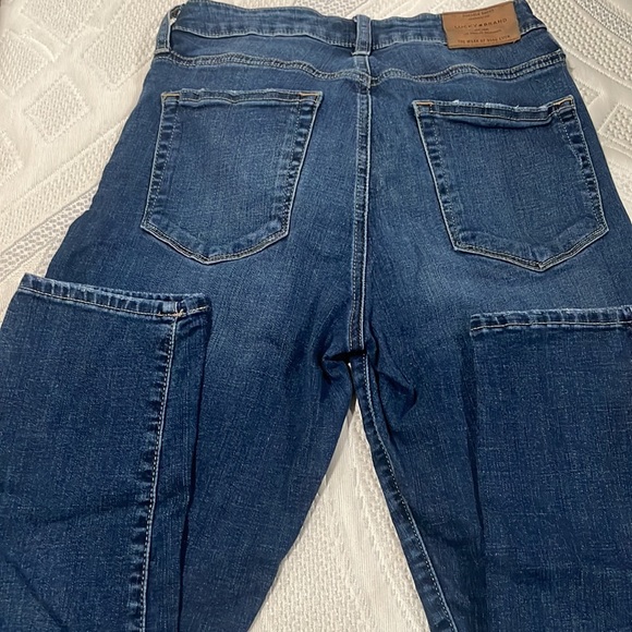 Lucky Brand size 6/28. Mid-Rise Hayden Skinny jean - Picture 3 of 4